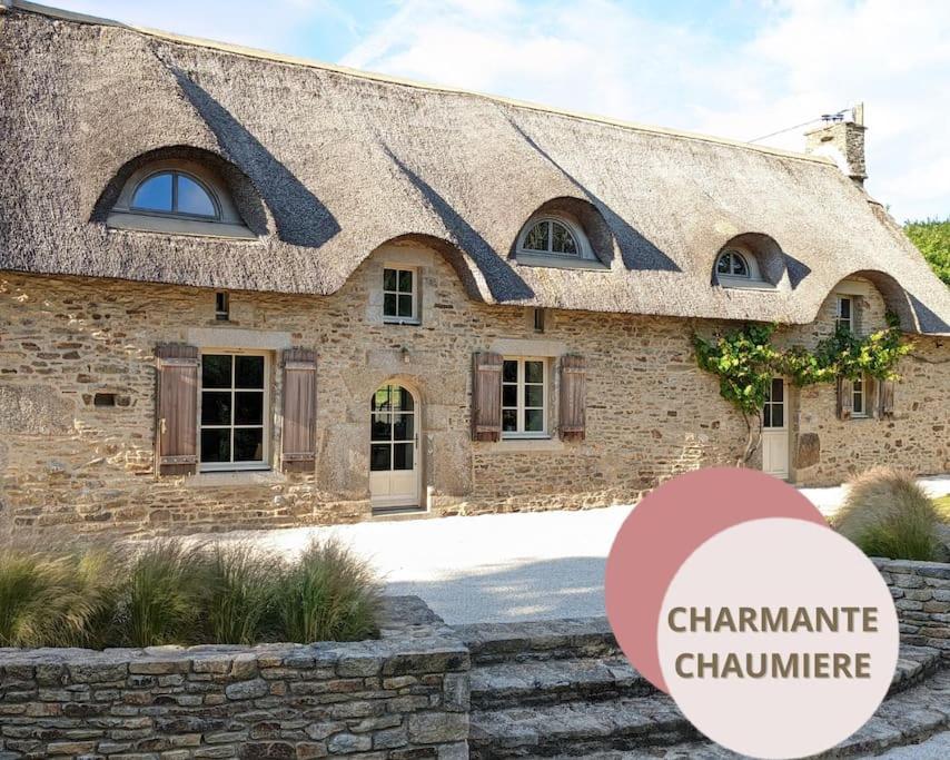 Vakantiehuis Maison Typique Bretonne Avec Toit De Chaume Camors
