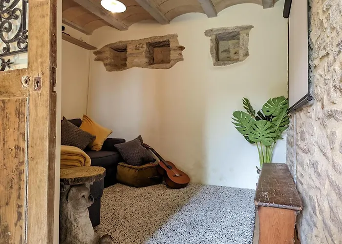 Maison Typique Bretonne Avec Toit De Chaume