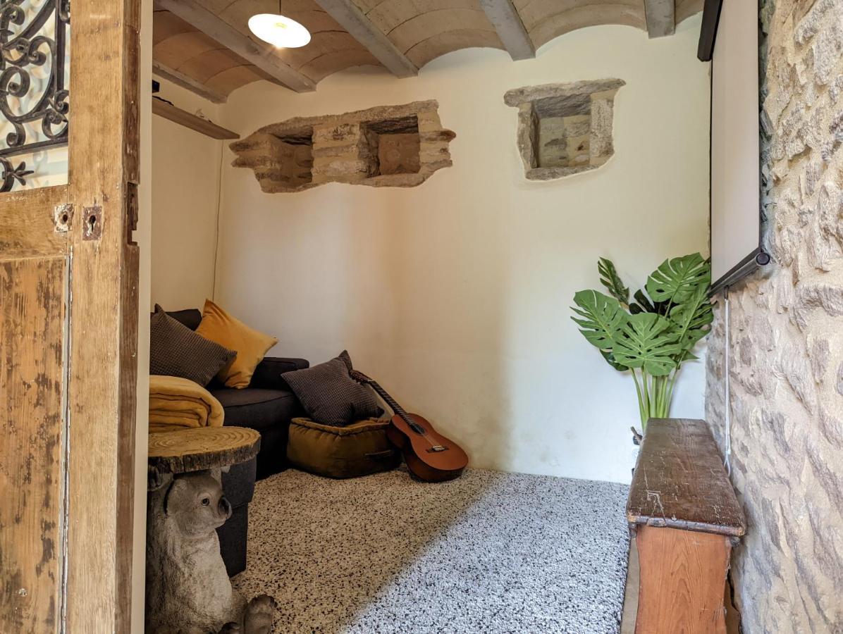 Maison Typique Bretonne Avec Toit De Chaume Camors