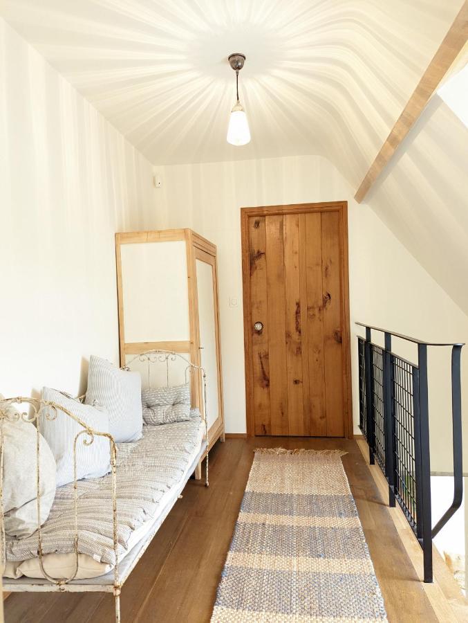 Holiday home Maison Typique Bretonne Avec Toit De Chaume