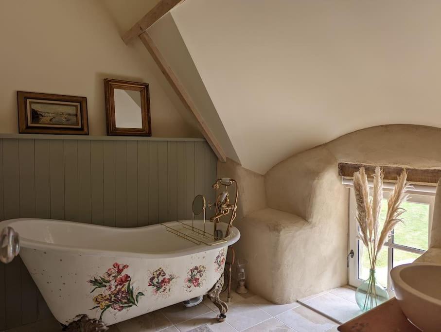 Maison Typique Bretonne Avec Toit De Chaume Vakantiehuis Camors
