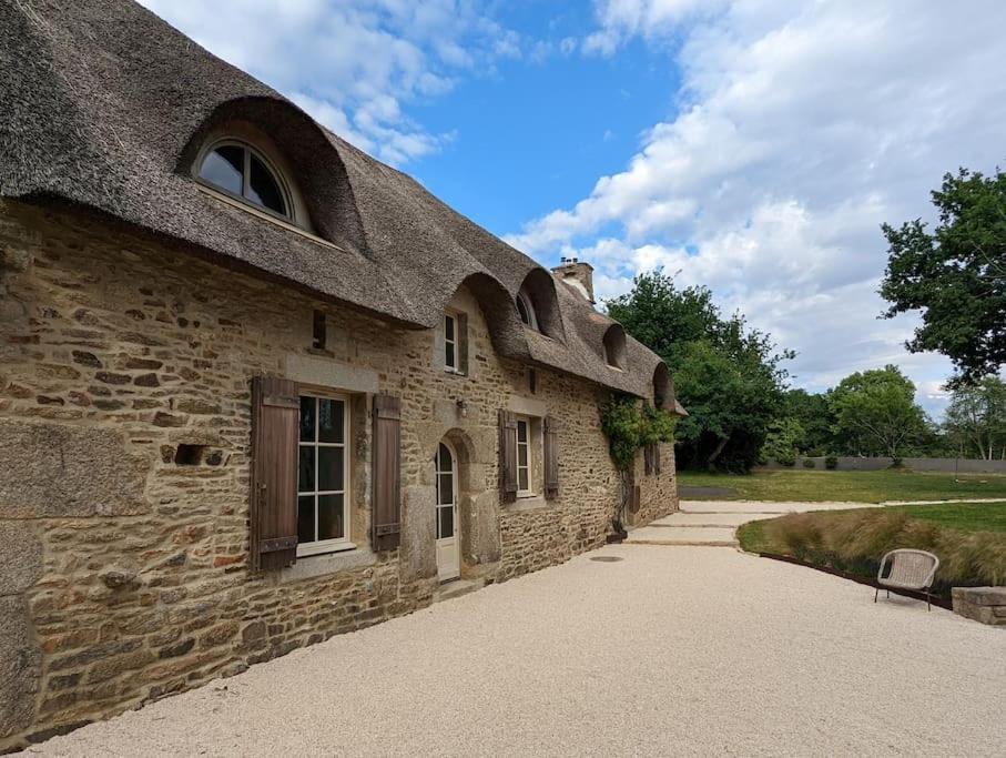 Maison Typique Bretonne Avec Toit De Chaume Holiday home *